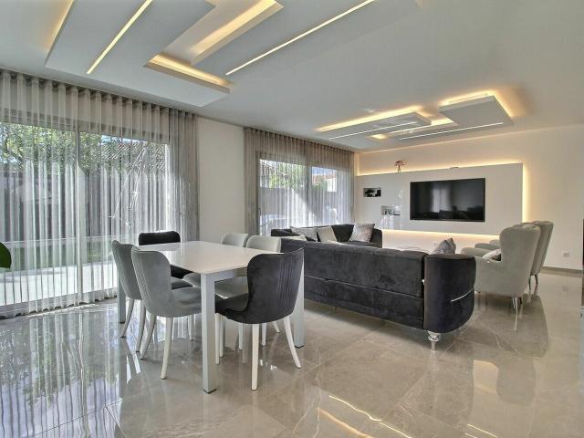 Maison 6 pièces 158 m²