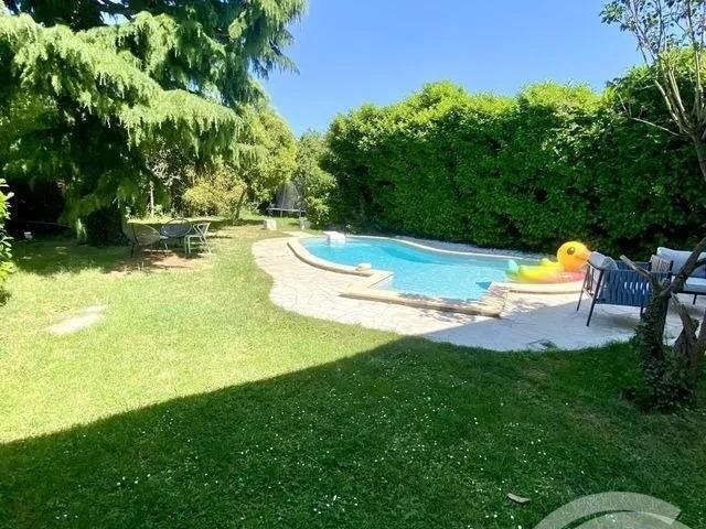 Maison 6 pièces 158 m²