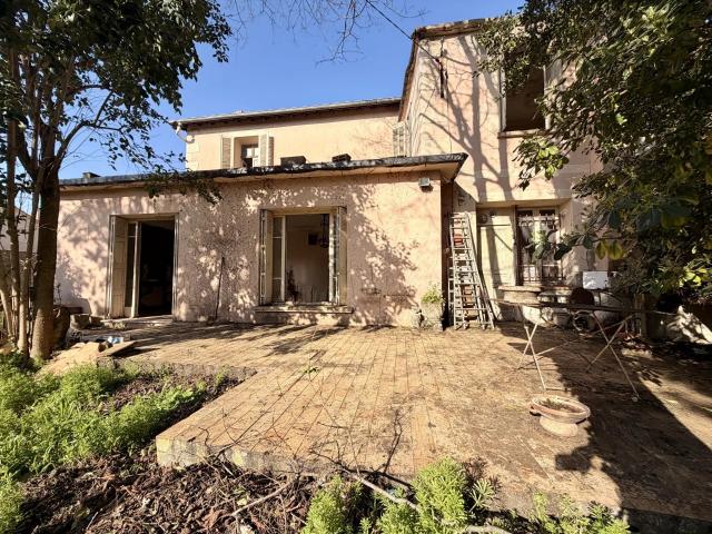 Maison 6 pièces 158 m²