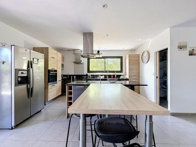 Maison 6 pièces 158 m²