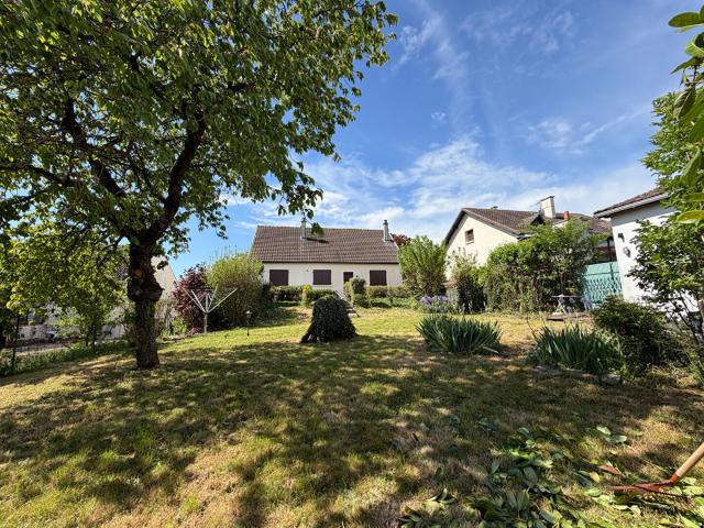 Maison 7 pièces 249 m²