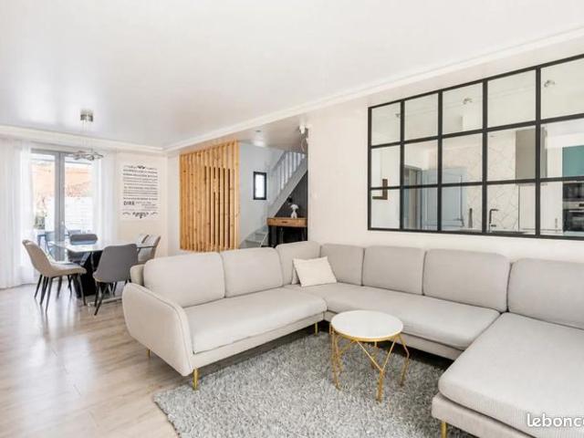 Maison 6 pièces 158 m²