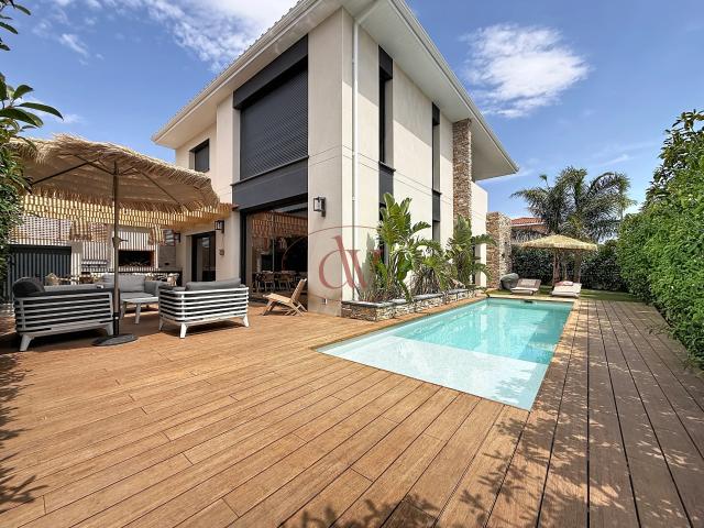 Maison 5 pièces 158 m²