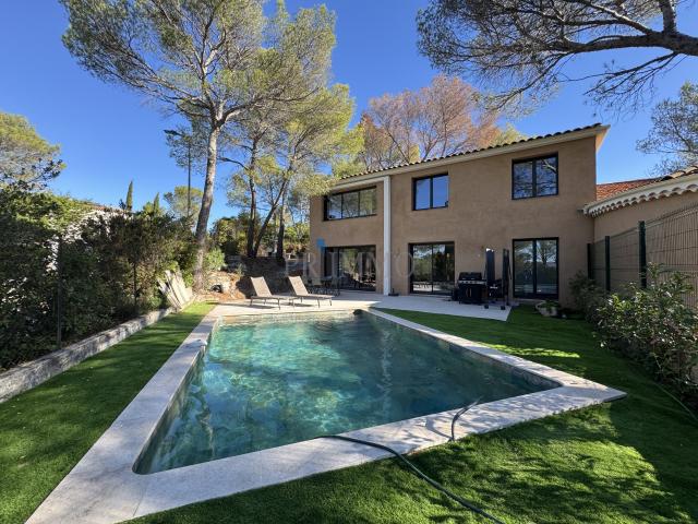 Maison 6 pièces 158 m²