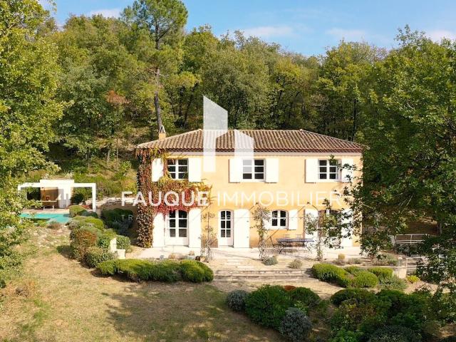 Maison 6 pièces 158 m²