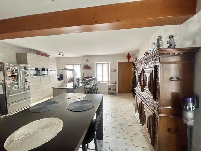 Maison 6 pièces 158m²