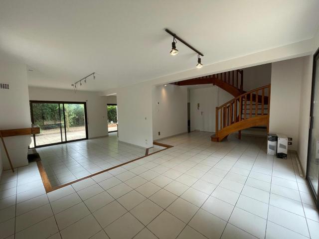 Maison 6 pièces 159 m²