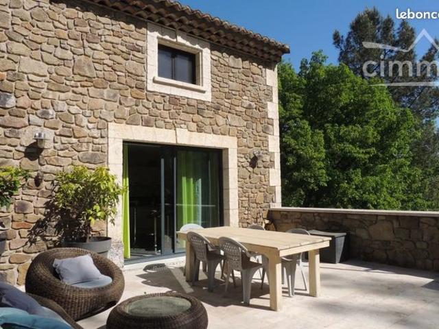 Maison 6 pièces 159 m²