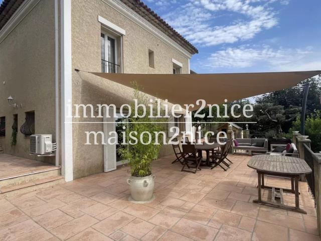 Maison 6 pièces 159 m²