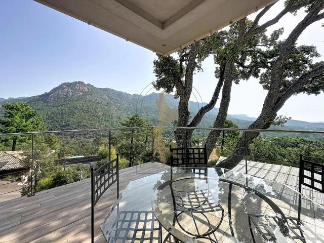 Maison 6 pièces 150 m²