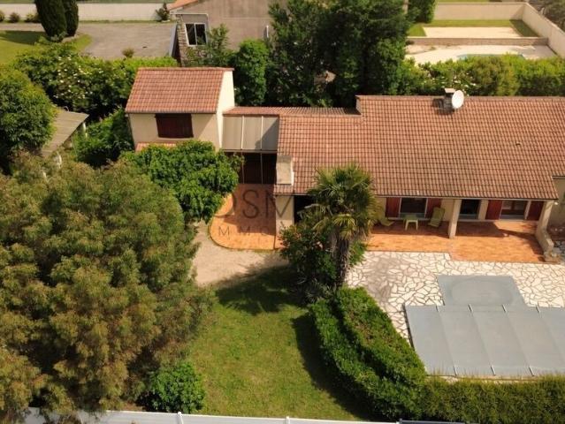 Maison 6 pièces 150 m²
