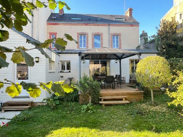 Maison 6 pièces 150 m²