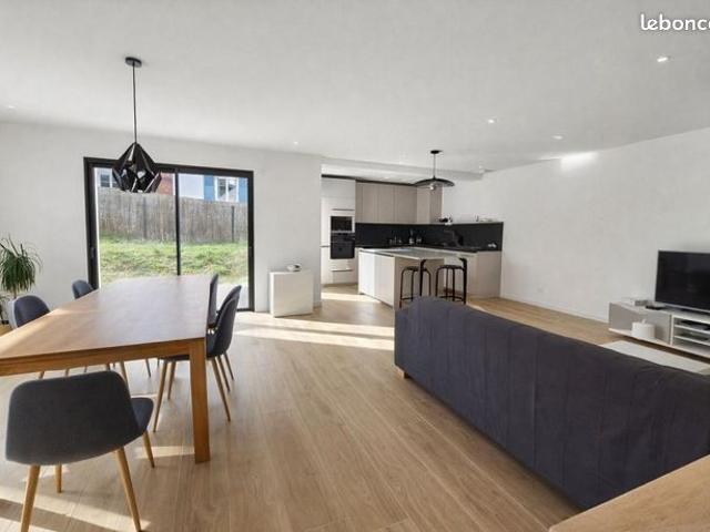 Maison 6 pièces 150 m²