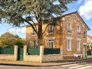 Maison 6 pièces 150 m²