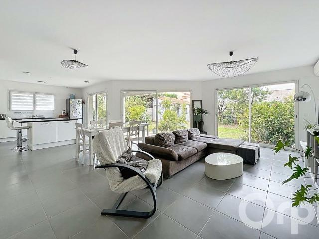Maison 6 pièces 150 m²