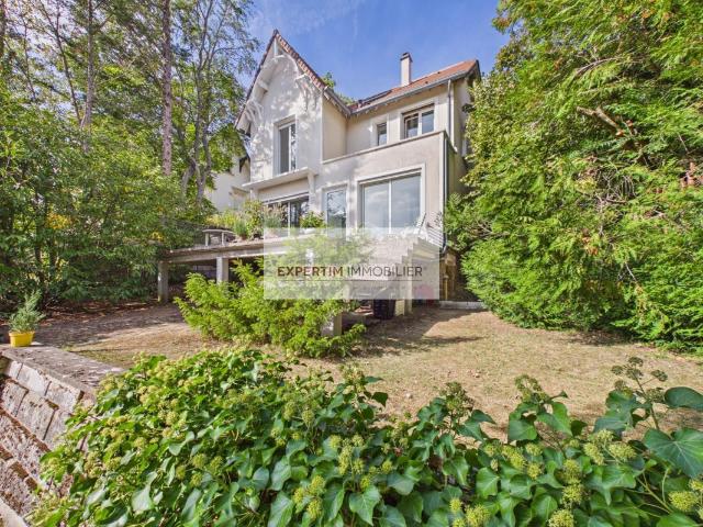 Maison 6 pièces 150 m²