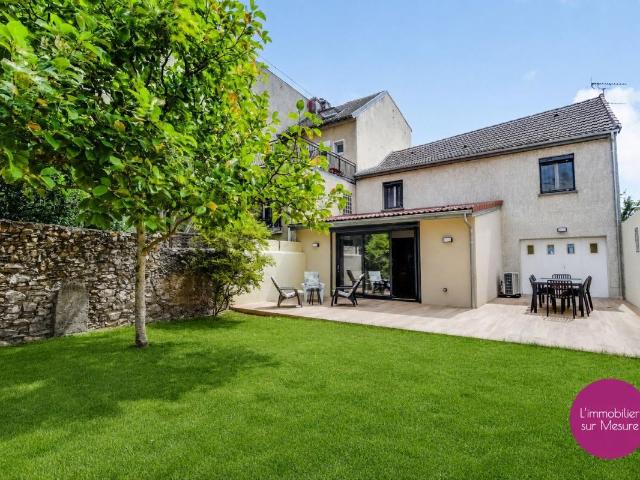 Maison 6 pièces 150 m²