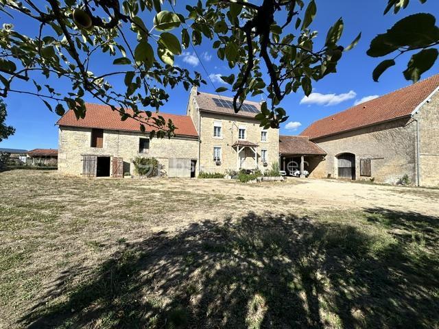 Maison 6 pièces 150 m²