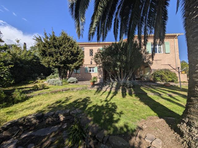 Maison 6 pièces 150 m²