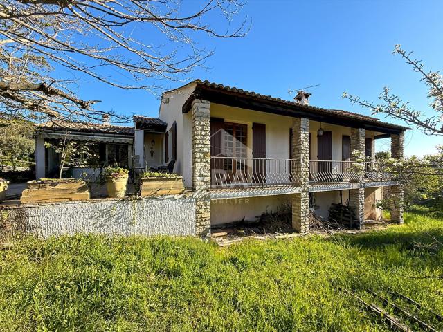 Maison 6 pièces 150 m²