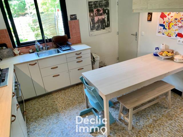 Maison 6 pièces, 150 m² à louer à Arès 33740