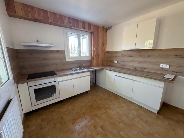 Maison 6 pièces, 150 m² à louer à Les Mages 30960