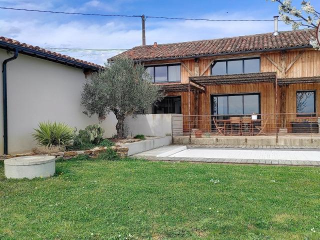 Maison 6 pièces 151 m²