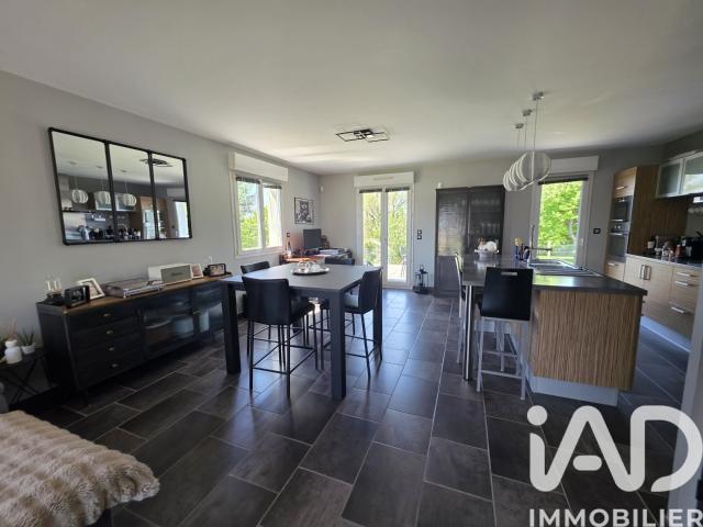 Maison 6 pièces 151 m²