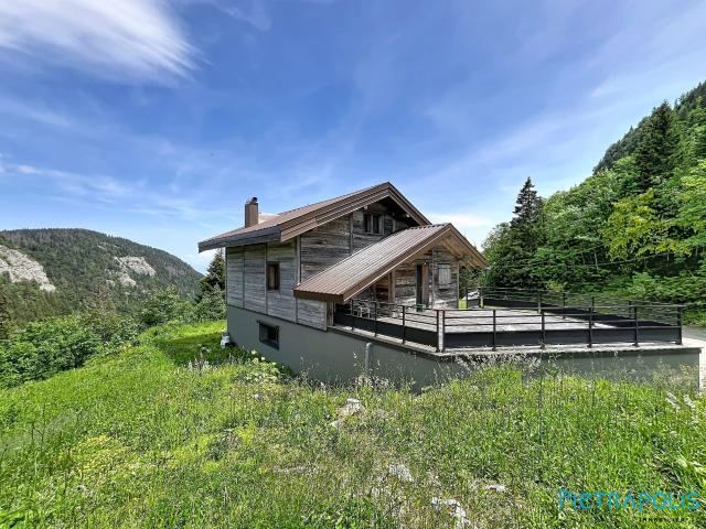 Maison 6 pièces 151 m²