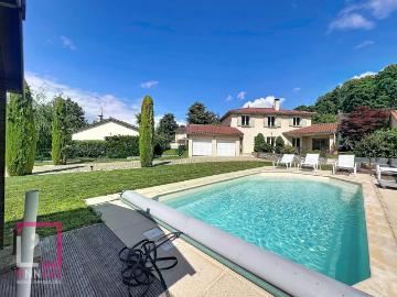 Maison 6 pièces 151 m²