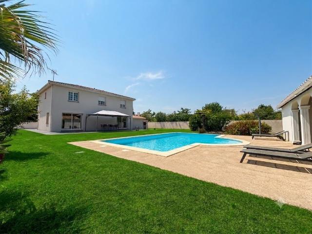 Maison 6 pièces 151 m²