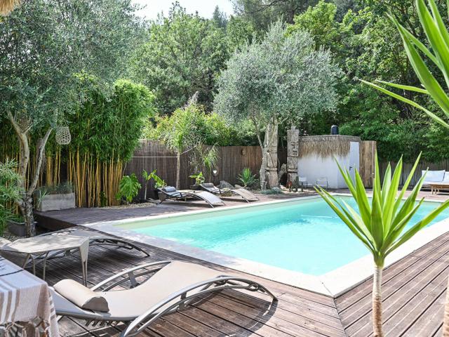 Maison 6 pièces 151 m²