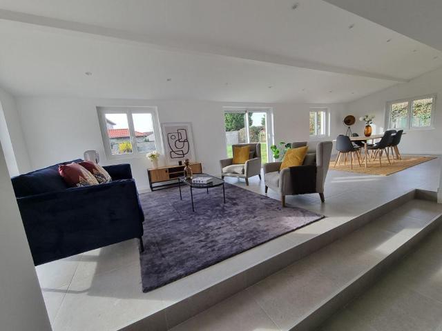 Maison 6 pièces 151 m²