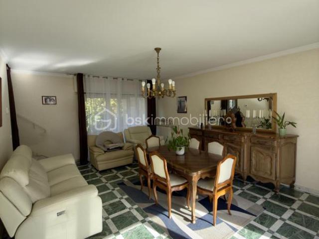 Maison 6 pièces 151 m²