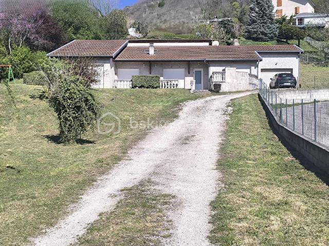 Maison 6 pièces 151 m²