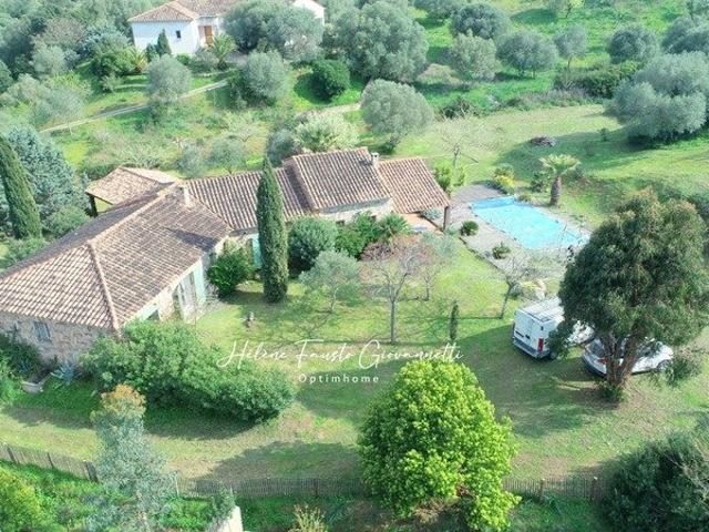 Maison 6 pièces 152 m²