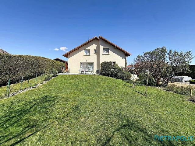 Maison 6 pièces 174 m²