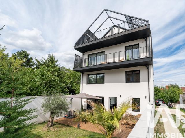 Maison 6 pièces 153 m²