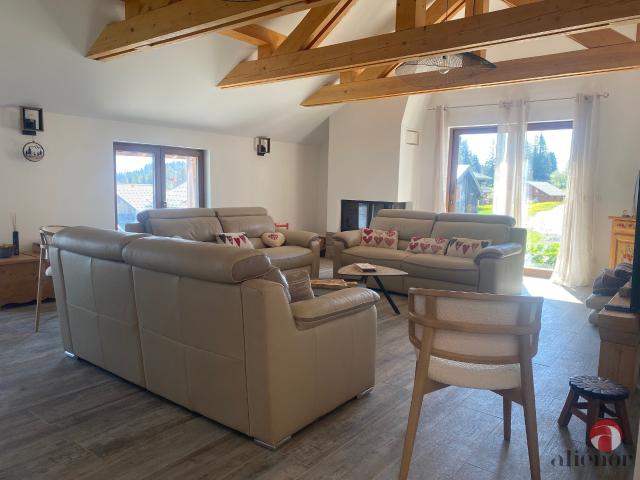 Maison 6 pièces 153 m²