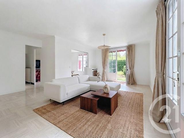 Maison 6 pièces 153 m²