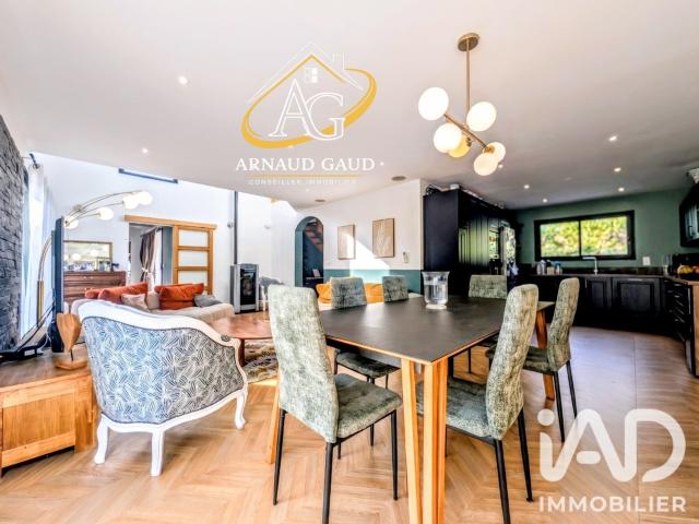 Maison 6 pièces 153 m²