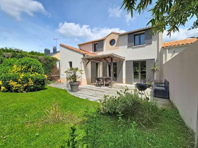 Maison 6 pièces 153 m²
