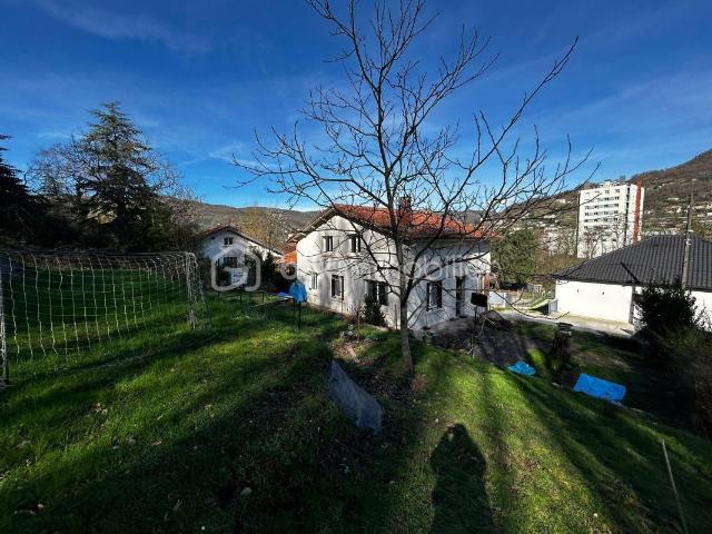 Maison 6 pièces 153 m²