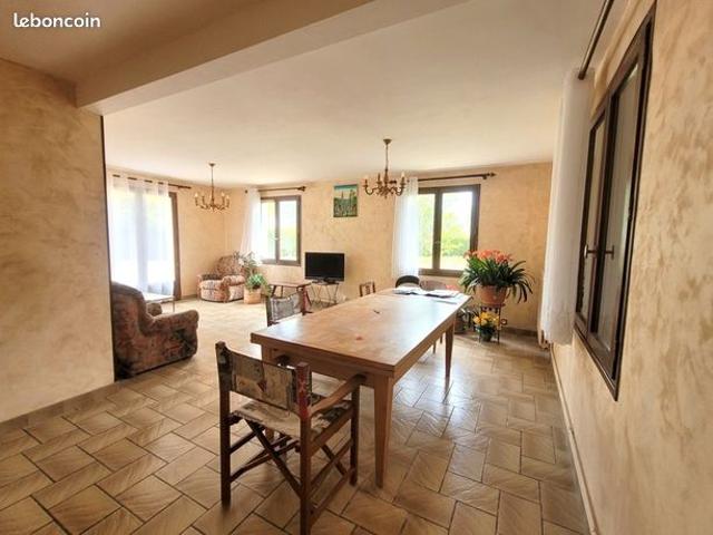 Maison 6 pièces 153 m²