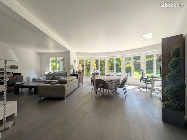 Maison 6 pièces 153 m²