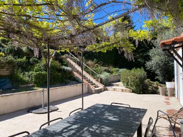 Maison 6 pièces, 153 m² à louer à Saint Savournin 13119