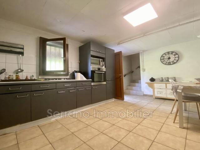 Maison 6 pièces 164m2 avec piscine et garage