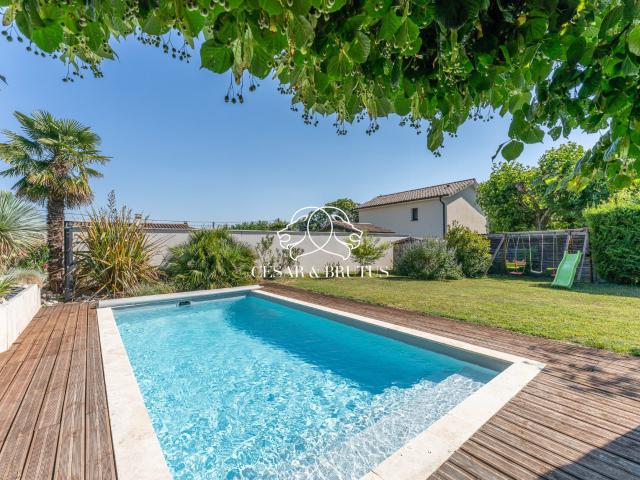Maison 6 pièces 165 m²
