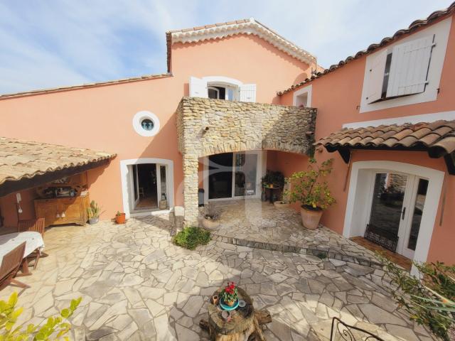 Maison 6 pièces 165 m²