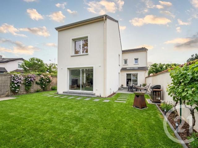 Maison 6 pièces 165 m²